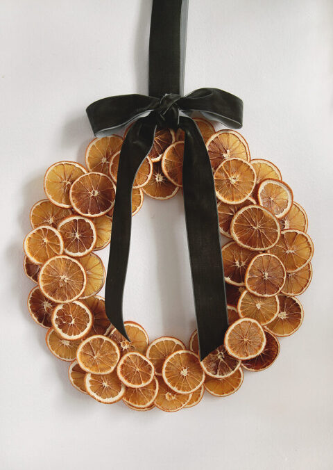 How to Make a DIY Dried Orange Wreath